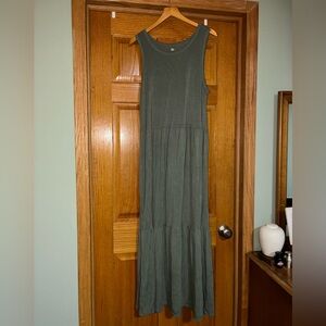 Sleeveless Green Maxi Dress